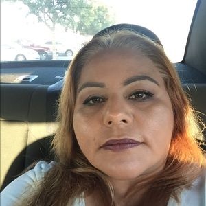 Meet your Posher, Alma